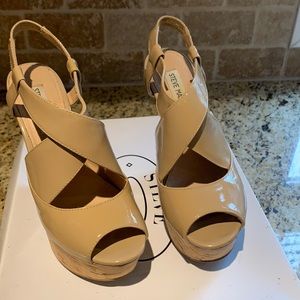 Steve Madden blush wedge